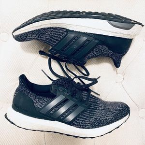 ADIDAS UltraBoost Sneaker